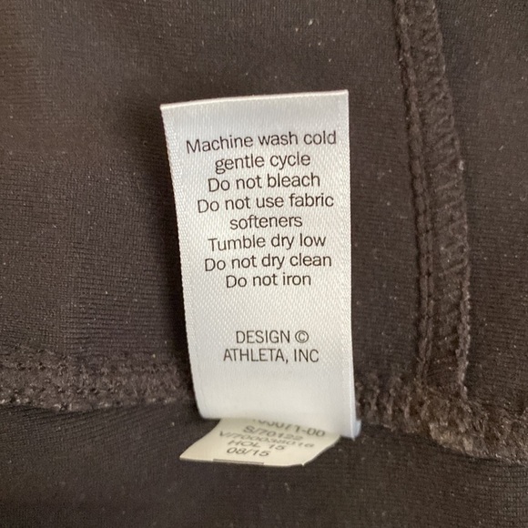 Athleta gray marled leggings. Wide 4” waistband. Size Small
C - Picture 10 of 12